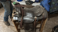 16&rdquo; western saddle