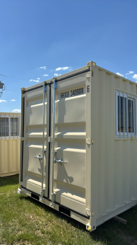 8&rsquo; 11&rdquo; x 7&rsquo; 4&rdquo; Container (1 end door, 1 man door)