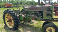 John Deere A ( not running)
