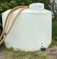 1700 gal poly fertilizer tank