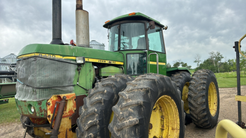 JD 8430 w/12&rsquo; blade