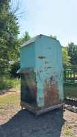 2 ton self feeder on skid
