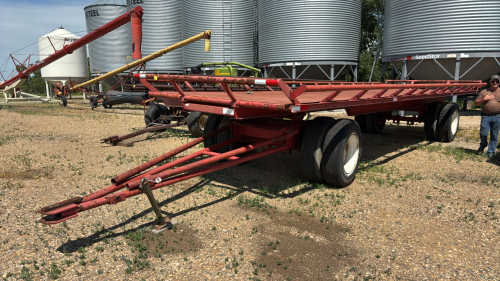 30&rsquo; Heavy duty bale trailer