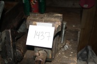 bench vise