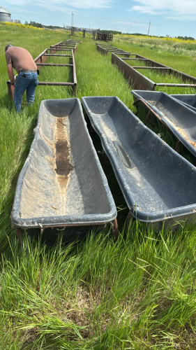 2- 10&rsquo; poly feed troughs