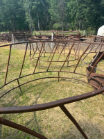2-round bale feeders