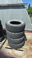 4- 265/70R17
