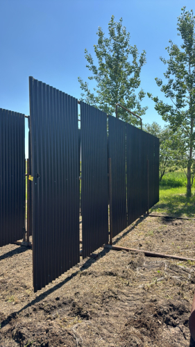 8 1/2&rsquo; high x 24 long wind break panel