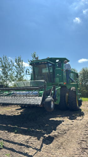 1998 JD 9610 combine
