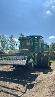 1998 JD 9610 combine