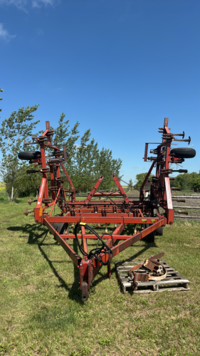 29&rsquo; international cultivator