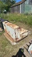 L shaped slip tank