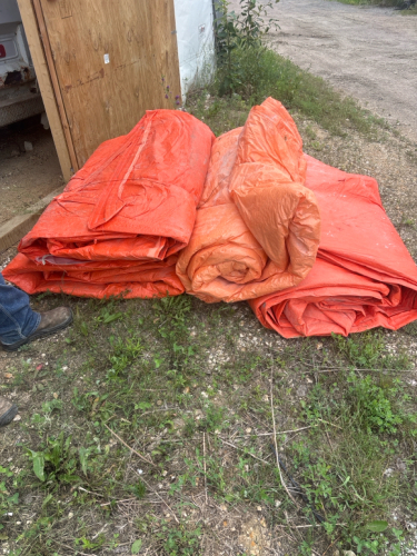 4 insulated tarps