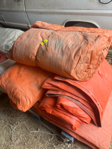 4 insulated tarps