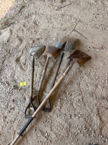 Assortment of shovels