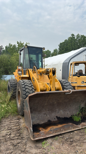 Case 621 wheel loader