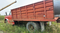 Chev grain truck