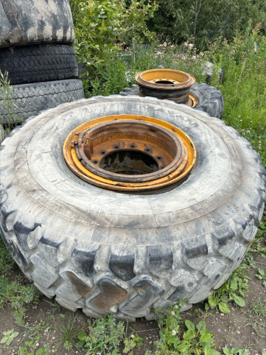 23.5R25 Maxam tire