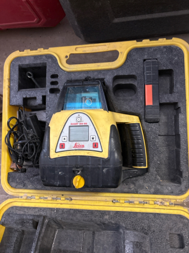 Leica Rugby 300 SG Laser Level, with tripod