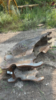 Quick detach trench bucket for mini hoe