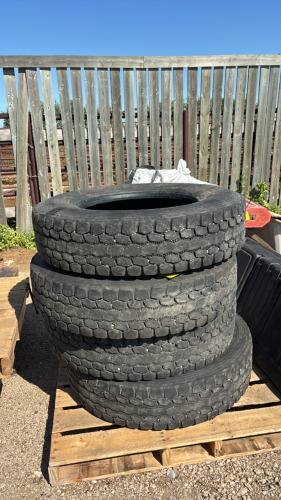 4- 11R24.5 tires