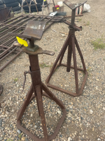 2-pipe stands