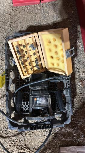 Black and decker router with bits