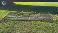 3- 12&rsquo; panels