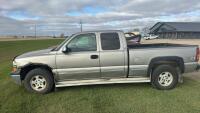2001 chev silverado 1500 LS ext cab 4x4