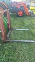 Bale forks fit jd 640 loader