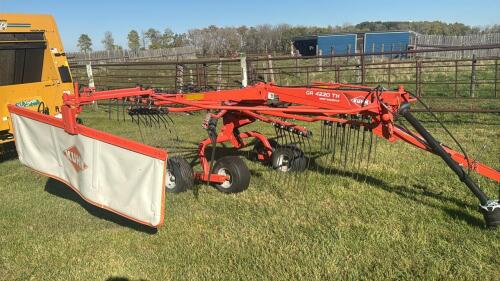Kuhn GA 4220 TH speed rake