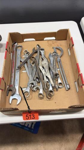 Assorted wrenches
