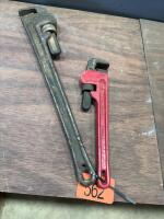 Pipes wrenches
