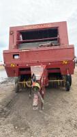 New holland 66 baler with net wrap
