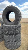 4-Mickey Thompson 38x15.50R 20 LT