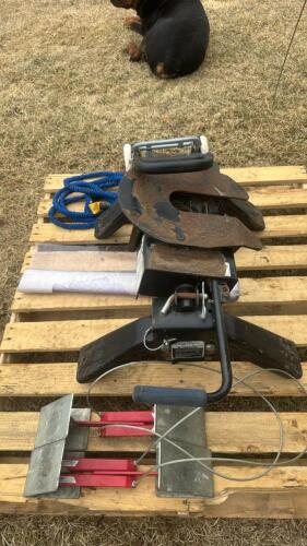 Camper supplies and 5th wheel hitch