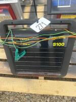 Gallagher S100 solar fencer