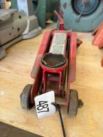 Small floor jack