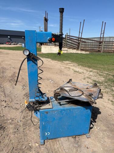 Tire changer