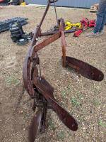 2 furrow 3pth plow