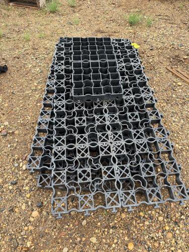 Interlocking plastic blocks