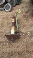 Fifth wheel hitch/ trailer jack