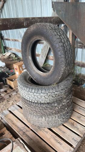 4- Like new (235-80R17)