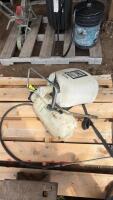 2- hand yard sprayers