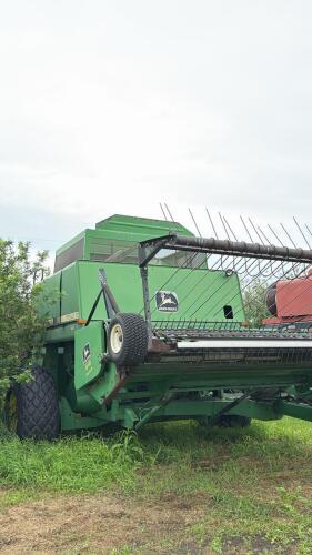 JD 7721 combine