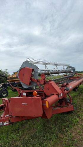 Case IH 8220 swather w/pick up reel 25 ft