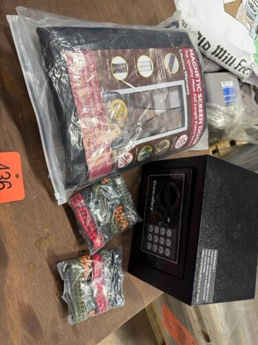 2-magnetic screen doors,mini safe,bracelets