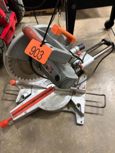 Compound mitre saw