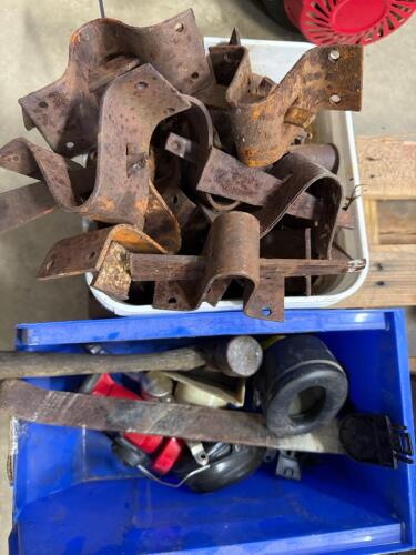Concrete form leveling braces& tools