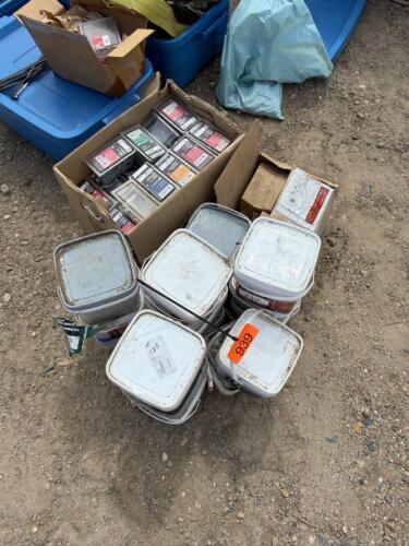 Large assortment of nails/screws